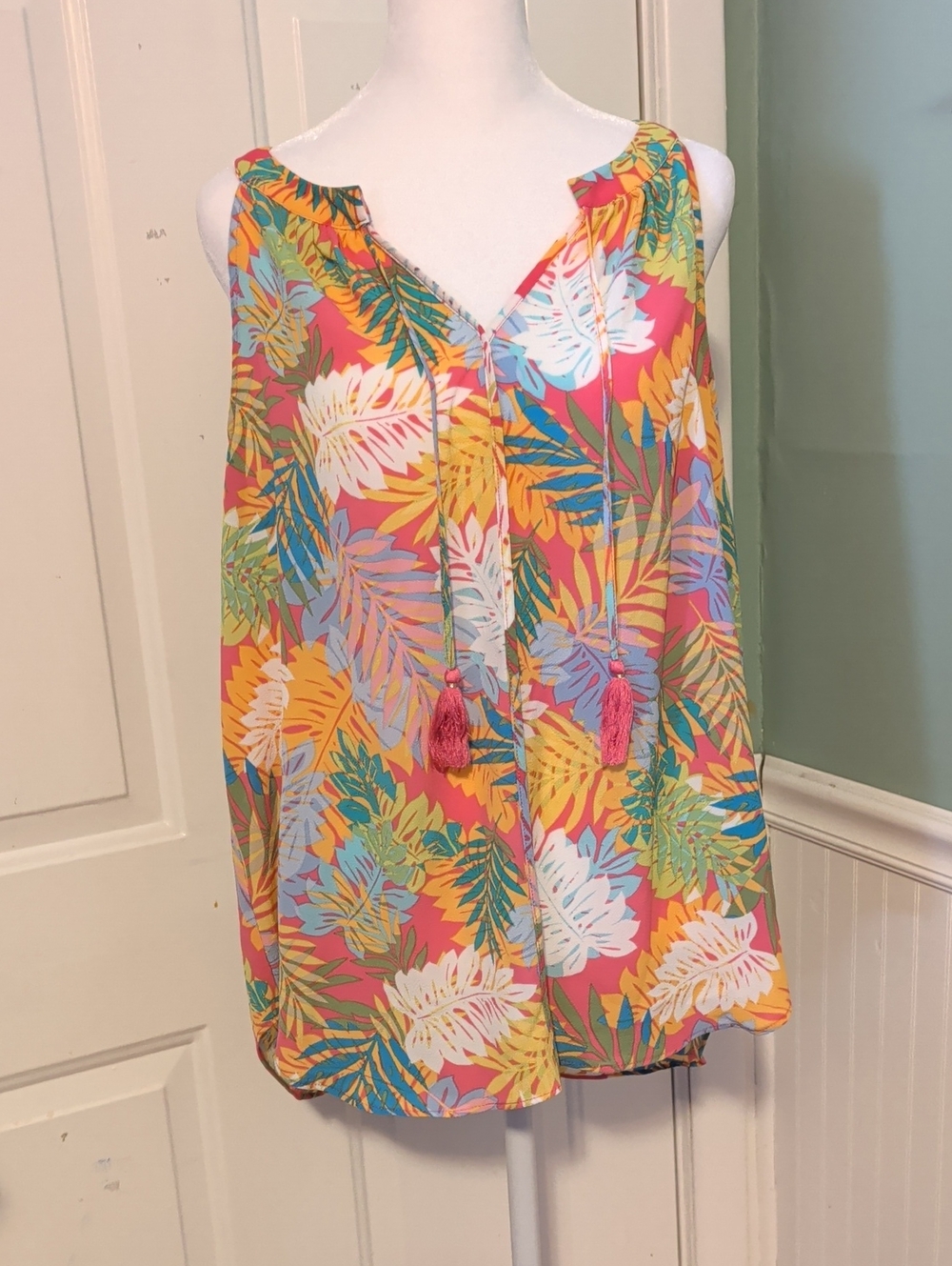 Rose & Olive Multicolor Tropical Leaf Tassel Sleeveless Tank Top Hawaiian Cruise